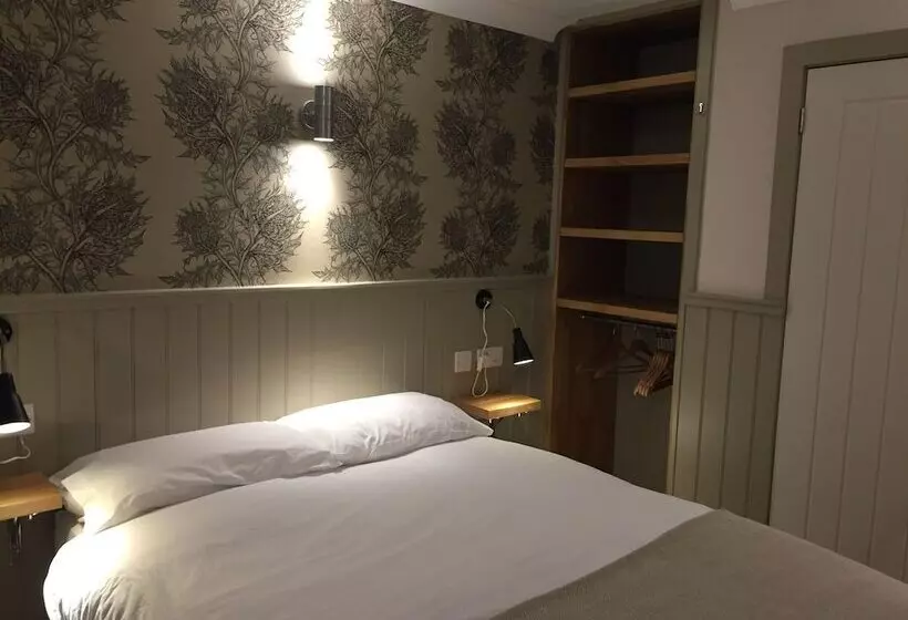 Majatalo The Harbour Guest House