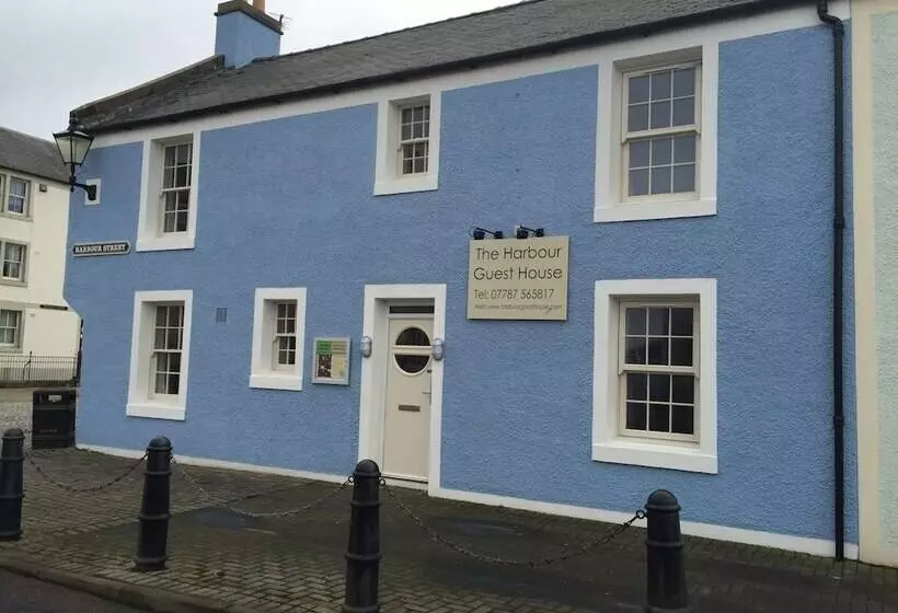 Majatalo The Harbour Guest House