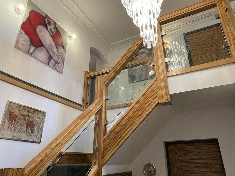 Pensionat The Waters Edge Guest House