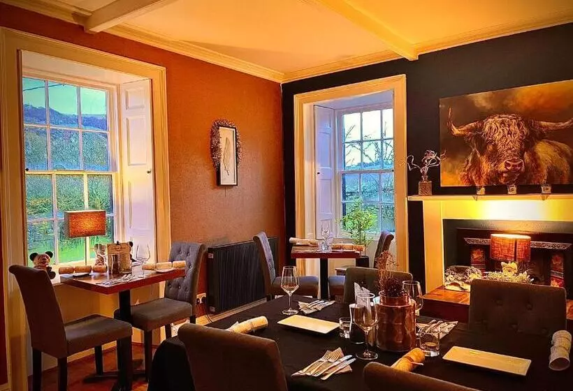 Retkeilymaja Farr Bay Inn