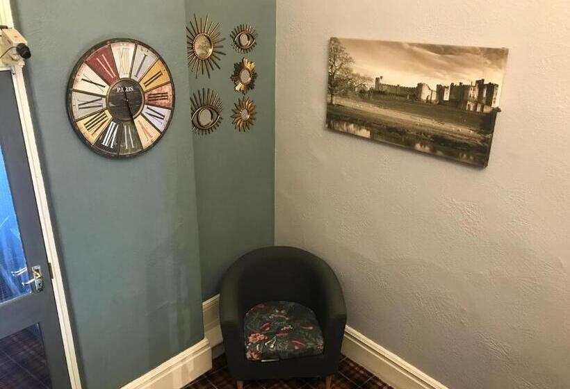 Общежитие Newcastle House Rothbury