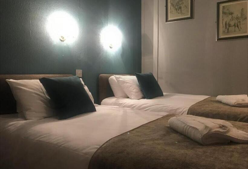 Общежитие Newcastle House Rothbury