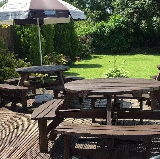 Retkeilymaja The New Court Inn