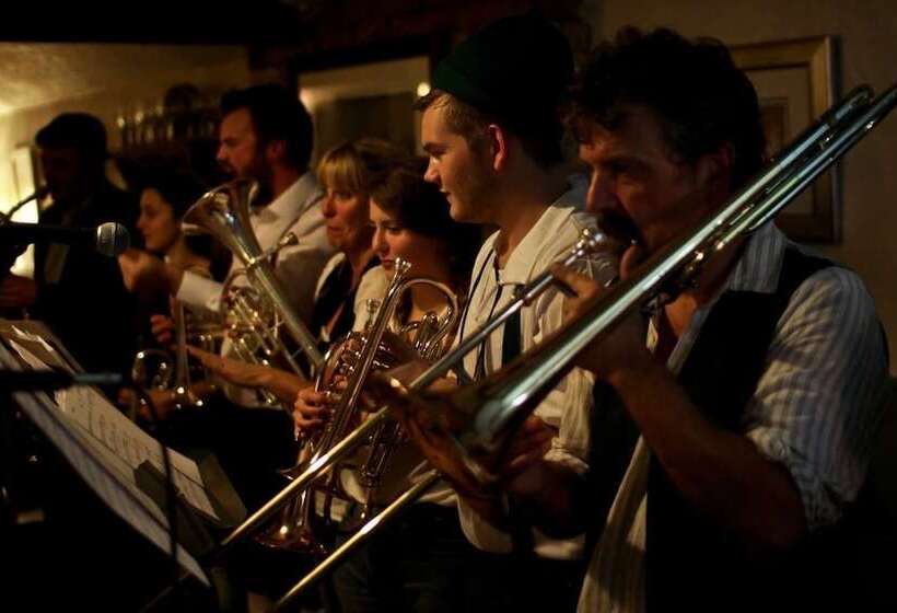 فندق صغير The New Court Inn