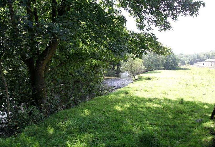 مبيت وإفطار Green Grove Country House