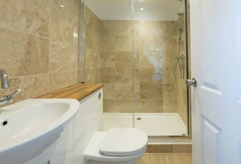 Пансион Druid House