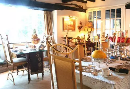 ペンション Newark Lodge Guest House