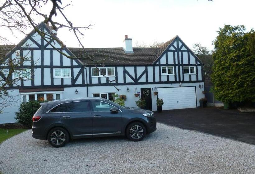 Пансион Newark Lodge Guest House