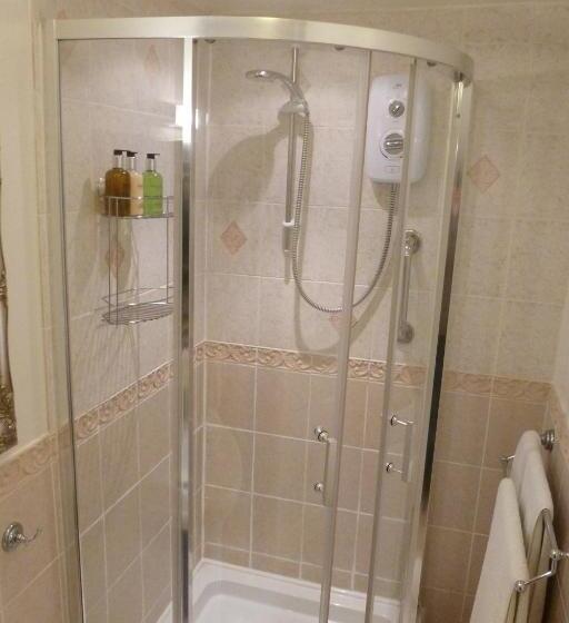 Пансион Newark Lodge Guest House