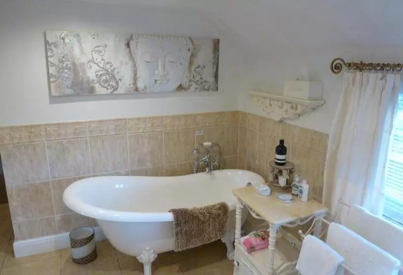 ペンション Newark Lodge Guest House