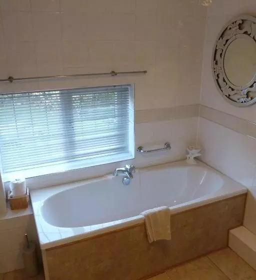 ペンション Newark Lodge Guest House