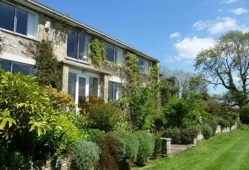 Majatalo Shallowdale House