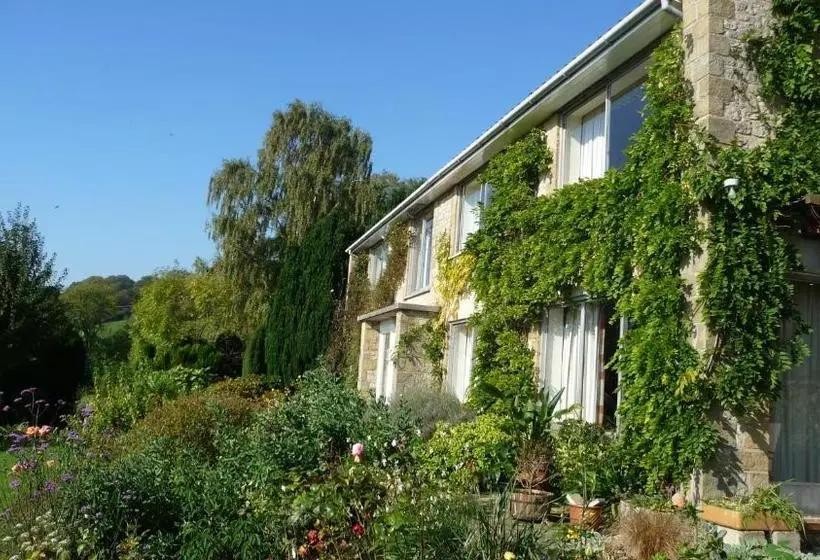 Majatalo Shallowdale House