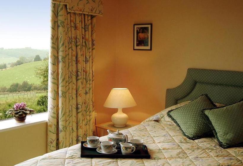 ペンション Shallowdale House