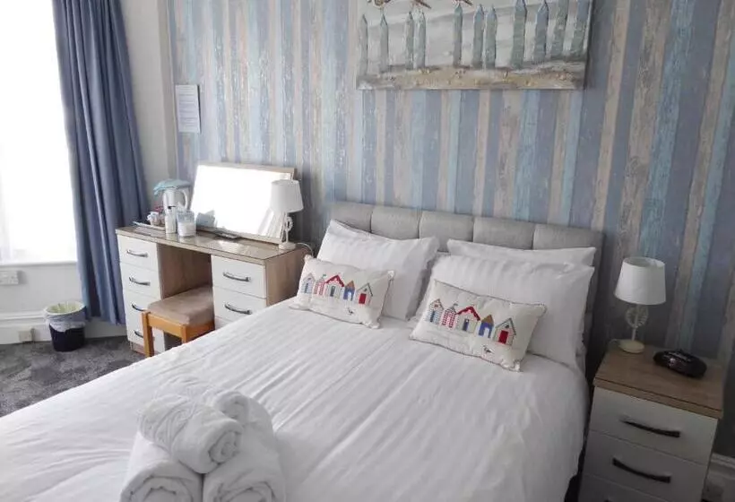 پانسیون The Denewood