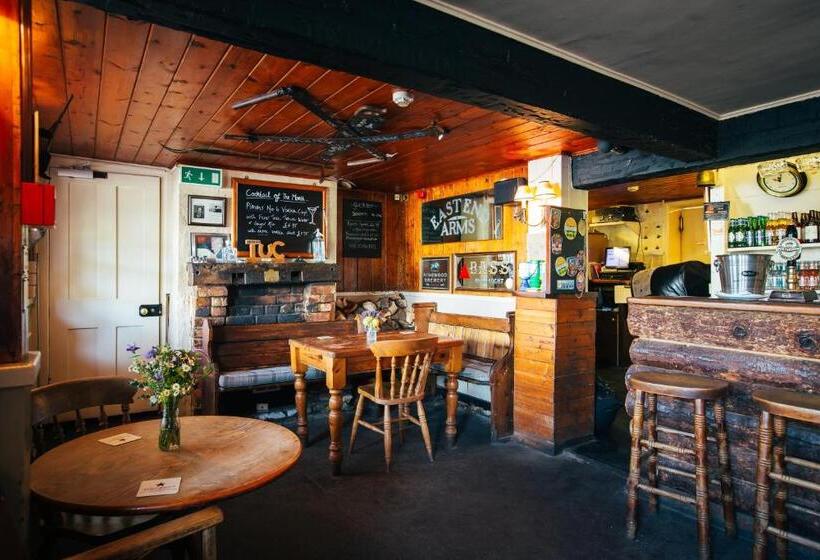 膳宿费 The East End Arms