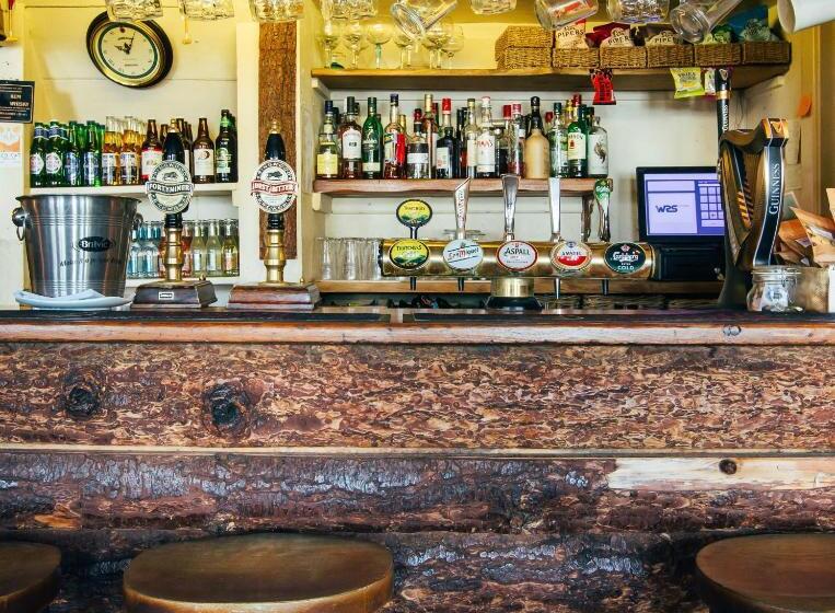 膳宿费 The East End Arms