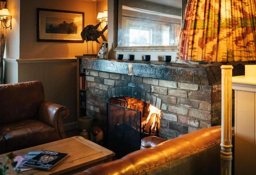 膳宿费 The East End Arms