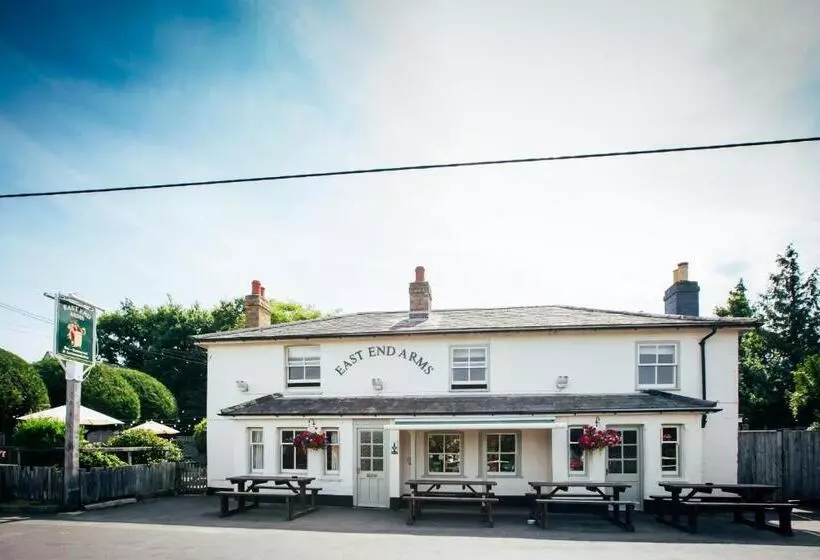 ペンション The East End Arms