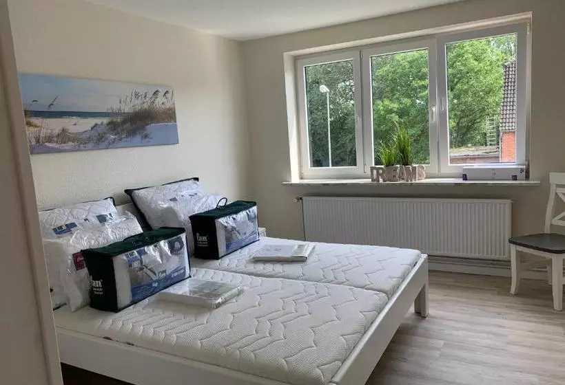 ユースホステル Dat Lütte Steak  & Burgerhus