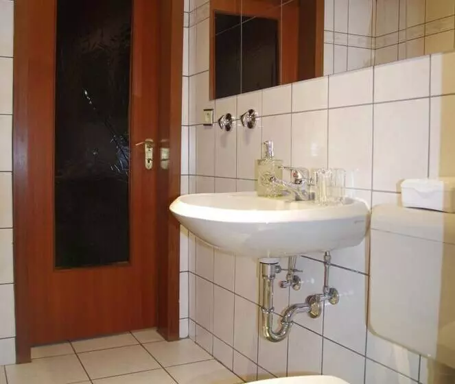 Retkeilymaja Gästehaus Kampik