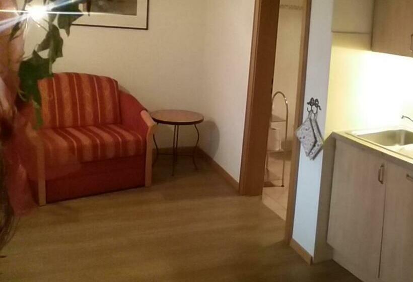 Hotel Schusterbauer   Chiemgau Karte