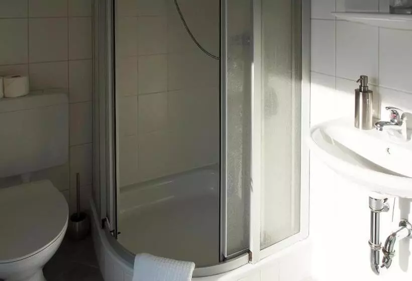 Retkeilymaja Gasthof Schillereck