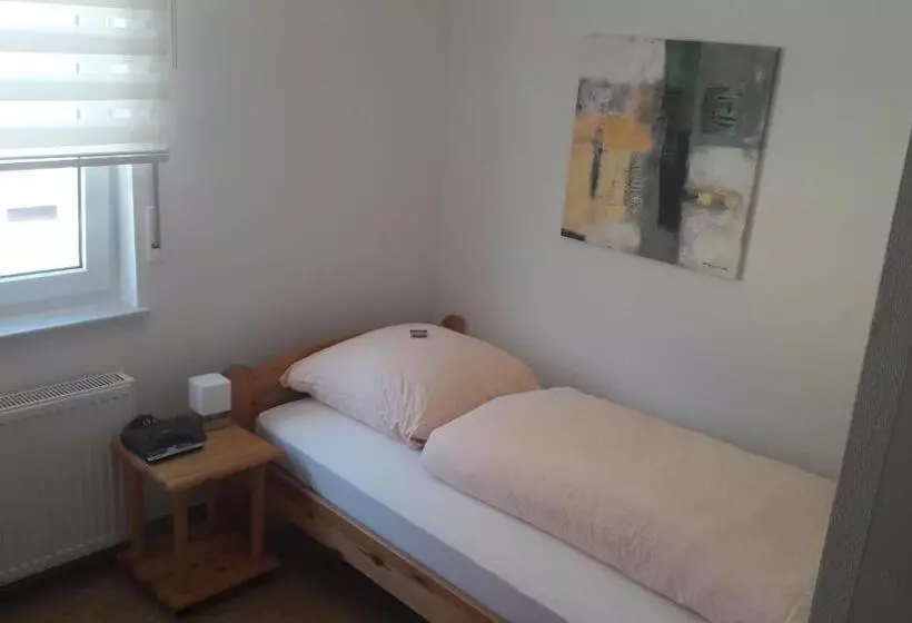 Retkeilymaja Gasthof Schillereck