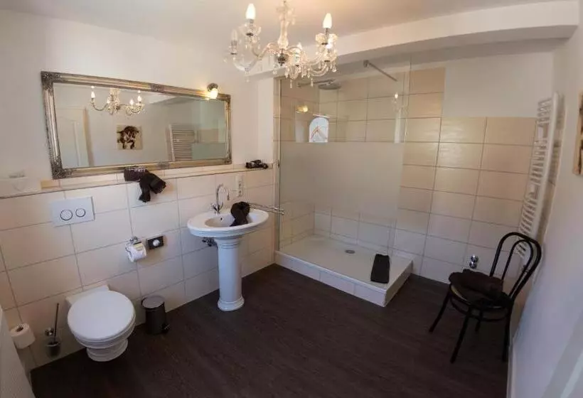 Majatalo Dooscht Gästehaus Reichshof