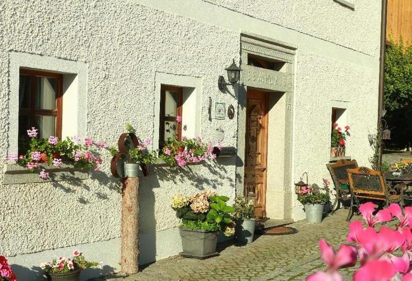 Отель Ferienhof Aiginger