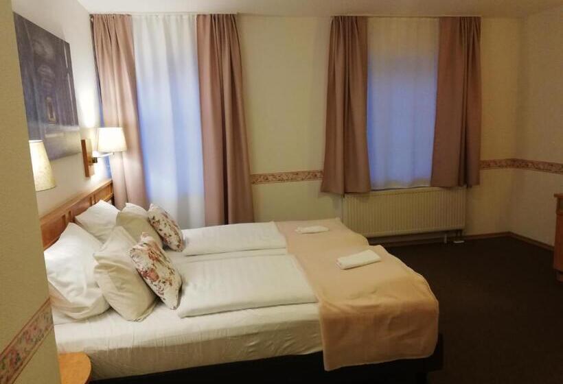 Отель Moosburger Hof