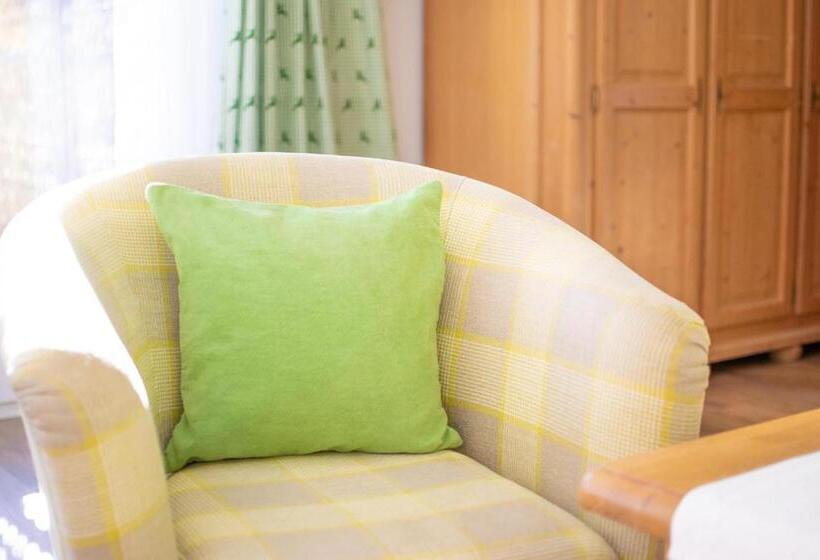 פנסיון Gästehaus Schmid