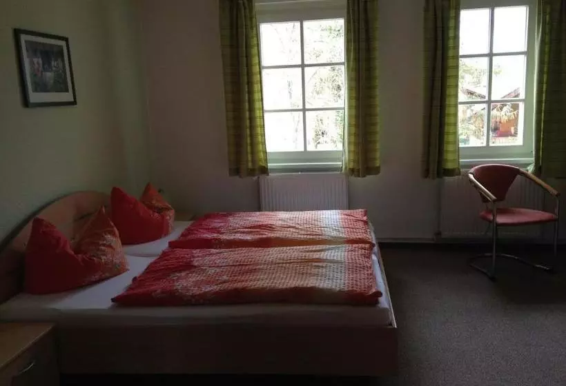 Majatalo Landgasthaus Am Dolgensee