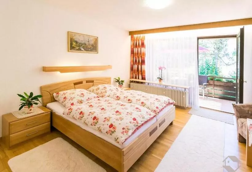 Majatalo Landhaus Gruden Sommerberg