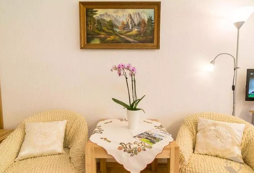 Majatalo Landhaus Gruden Sommerberg