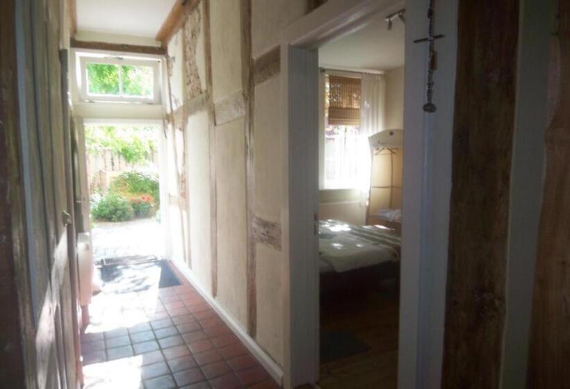 Пансион Bed & Breakfast Sahara