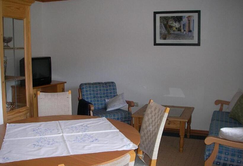 פנסיון Gästehaus Attenhauser