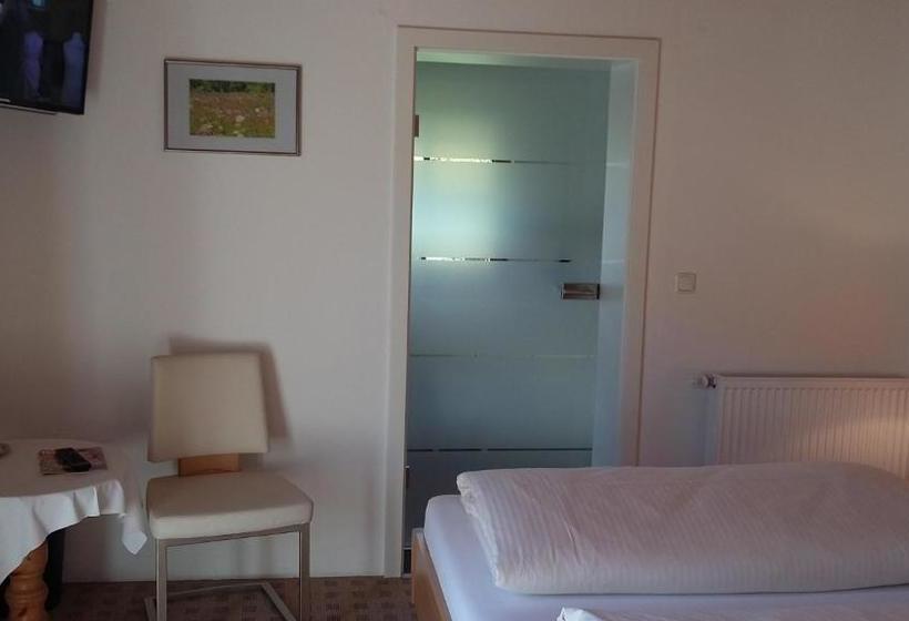 פנסיון Gästehaus Attenhauser