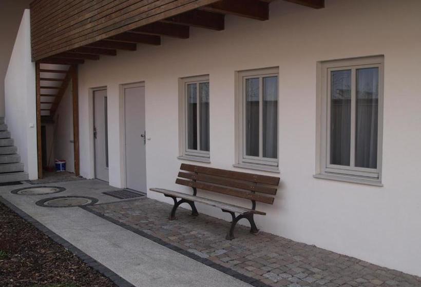 بنسيون Gästehaus In Der Gotthardtstraße