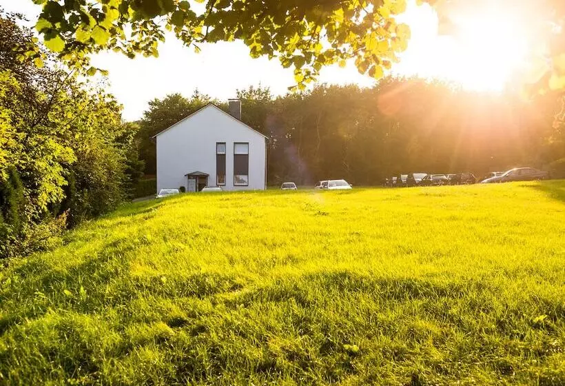Majatalo Haus Am Park  Ihr Gästehaus In Velbert