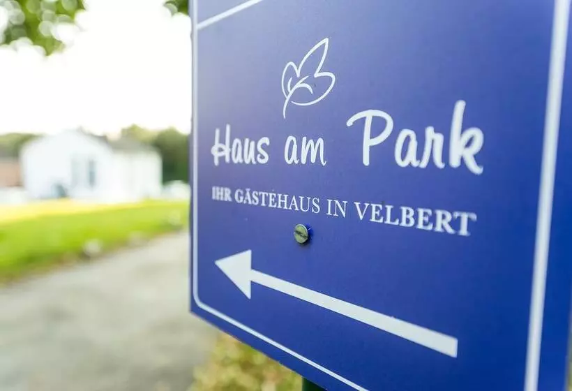 Majatalo Haus Am Park  Ihr Gästehaus In Velbert