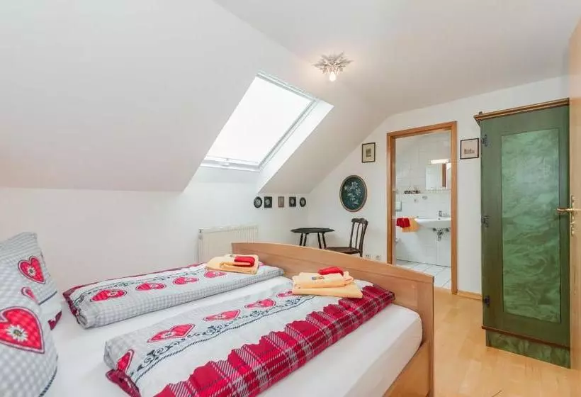 ペンション Landhaus Weidenhof