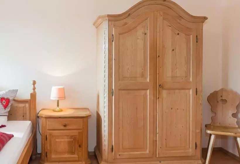 ペンション Landhaus Weidenhof