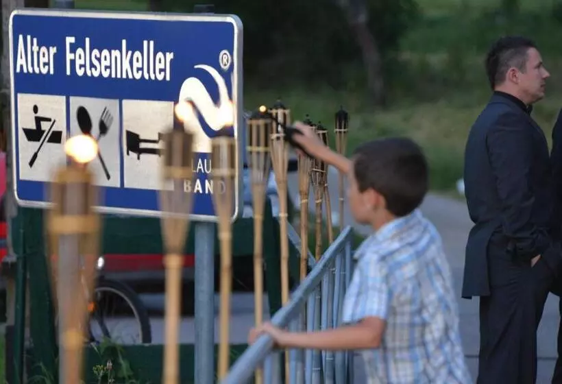 هاستل Gasthof Alter Felsenkeller