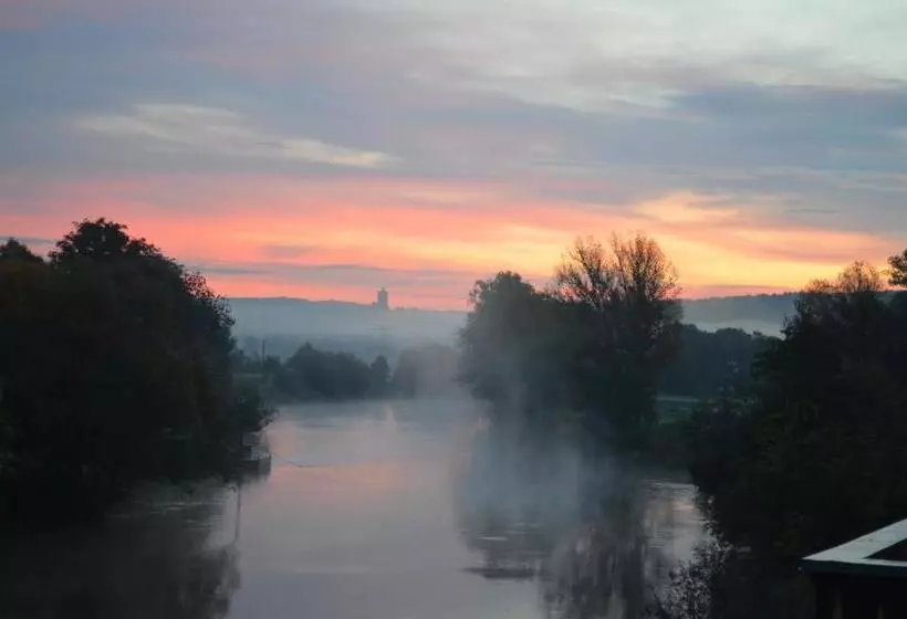هاستل Gasthof Alter Felsenkeller