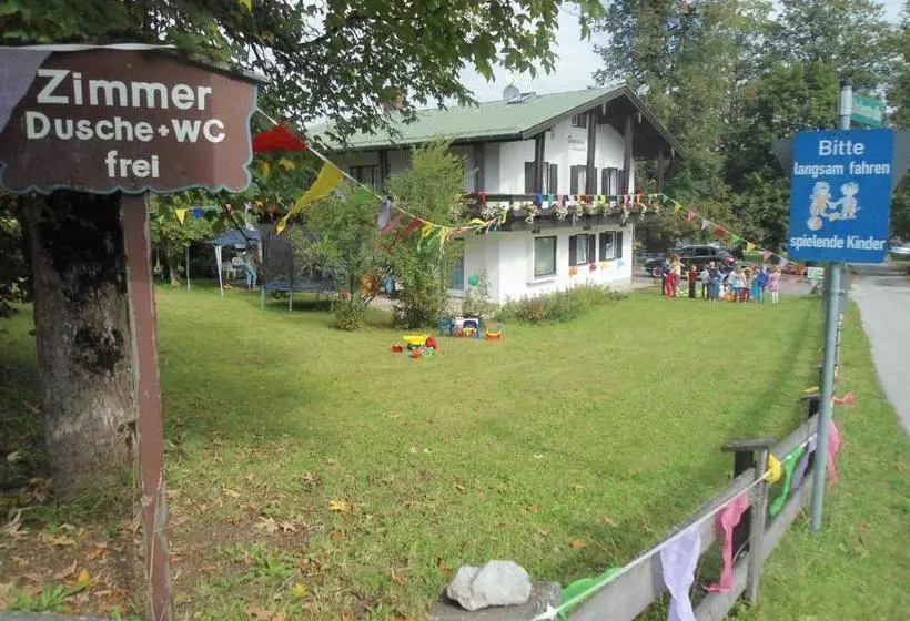 Majatalo Gästehaus Alpenglück