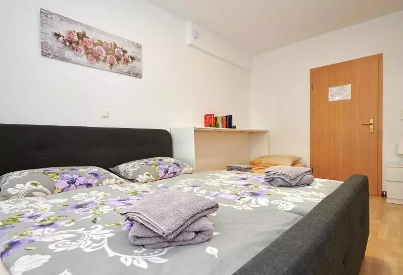 ペンション Hüblers Schlafquartier