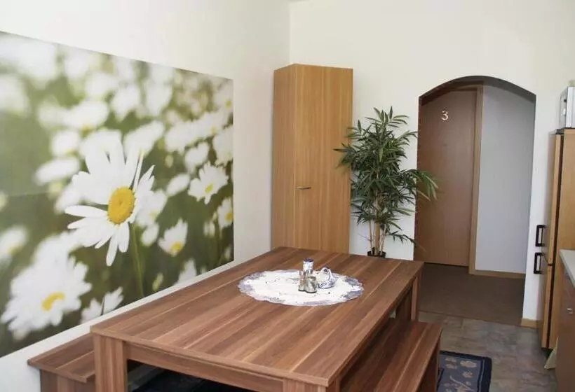 ペンション Hüblers Schlafquartier