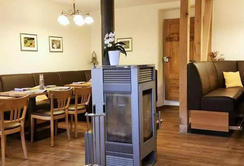 Majatalo Landgasthof Winzerscheune