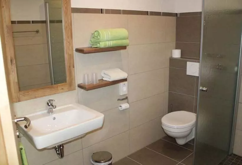 Majatalo Landgasthof Winzerscheune